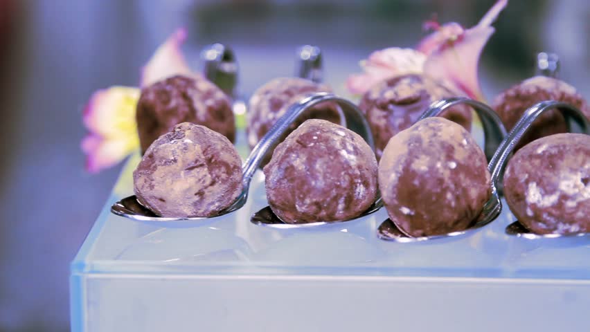 Header of truffle