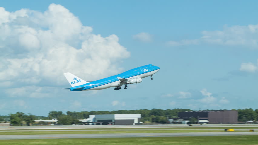 HOUSTON, TX - 2015: KLM Boeing 747 Taking-off From Houston TX George ...