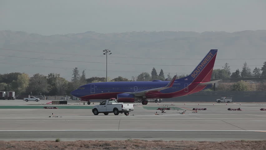 Southwest Airlines Boeing 737 Landing At San Jose Airport (SJC) On A ...