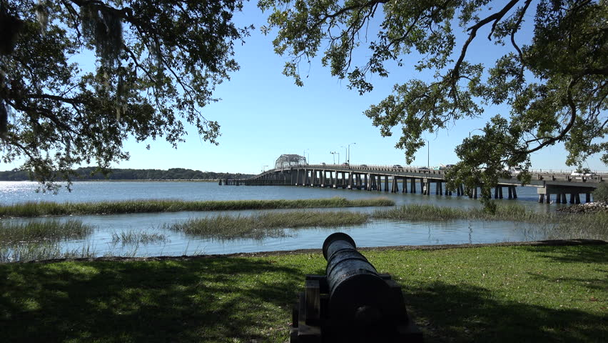 BEAUFORT, SOUTH CAROLINA/USA - OCTOBER 22, 2014: Zoom In From Cannon To ...